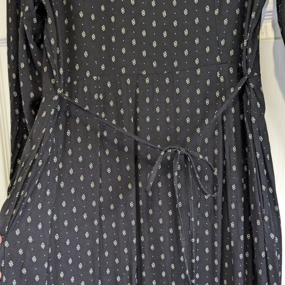 Able Lena Wrap Over Dress Size M - Picture 7 of 12